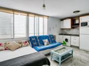 Simplistic Holiday Home in Cadiz near the Beach