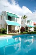 Spacious House in Flic en Flac with Shared Pool
