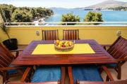 Spacious Apartment in Trogir with Parking
