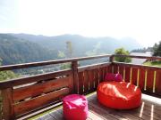 Chalet de 5 chambres avec vue sur la ville jardin clos et wifi a Les Gets a 1 km des pistes