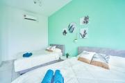 Studio with Pool - 4 Pax - FREE Netflix - Semenyih