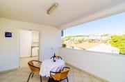 One bedroom appartement at Dubrovnik 300 m away from the beach with sea view furnished terrace and wifi