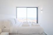 Boutique Rentals- Bliss By The Sea Apt- Ocean views in Foz Beach