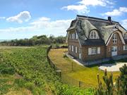 Strandhaus 6 "Düne" in Lobbe mit Meerblick, Kamin, Sauna
