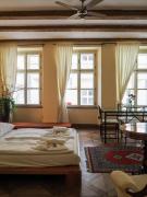 Karlova - Old Town Apartment