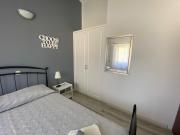 Marta, Laura Marta, Laura