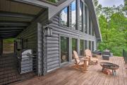 Luxe Jasper Cabin with Deck and Blue Ridge Mtn Views!