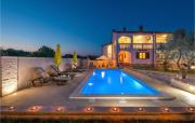 Stunning home in Pula w Outdoor swimming pool WiFi and 4 Bedrooms