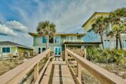 Sandy Bottoms - Fabulous West End House & Hot Tub!