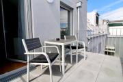 Modern Balcony Apartment with Pool close to Lake in "Donaustadt"
