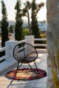 Top Aliki