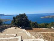 Top Ustrine Top Ustrine