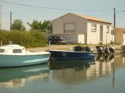 La petite maison au bord du canal T2 - 3étoiles -