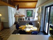 Cozy bungalow with large enclosed garden Cozy bungalow with large enclosed garden