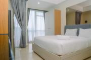 Pleasant and Simply Studio Room Menteng Park Apartment By Travelio