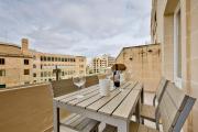 Stunning Sliema 2 Bed Apt Meters Away From Beach