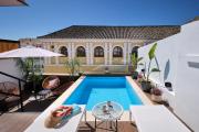 Sweet Sevilla Suites - Smart Hotel