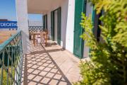 Holiday house in elite residential area of Faro