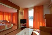 Top Golden Sands