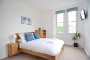 Towennan - four bedroomed apartment in quiet seaside village.