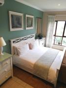 Mahogany House - SOLAR POWERED