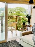 Apartamento de Cobertura Frente ao Lago