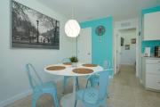 Modern & Fresh - Less than 3 miles to the Beach!