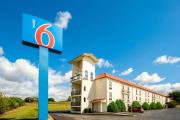 Motel 6-Hazelwood, MO