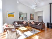 Gumbeachy Pet Friendly Free WiFi