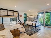 Top Hyams Beach