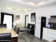 Jacuzzi beach front apartment with Sea view Jomtien beach condo S1