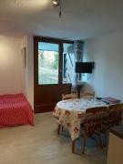 Studio rénové, calme avec Terrasse S-O, prestations de qualité - Résidence Les Adraits