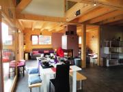 Chalet de 5 chambres avec vue sur la ville jardin clos et wifi a Les Gets a 1 km des pistes