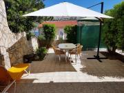 2 bedrooms appartement at Pag 100 m away from the beach with sea view enclosed garden and wifi