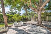Breezy Coastal Retreat with Yard, 3 Mi to Palm Beach