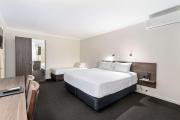 Quality Hotel Robertson Gardens