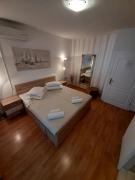 Apartments Adria