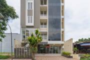 RedDoorz Plus near Eka Hospital BSD 5
