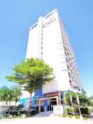 Huahin Bluewave residence by kzy