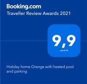 Holiday home Orange with heated pool and parking