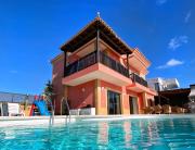 Luxury 5 star Villa Violetta with amazing sea view, jacuzzi and heated pool