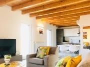 Stepandgo Milano Navigli