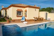 Villa Elissa with 3 bedrooms andpool and views close to Conil