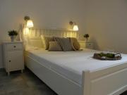 Chez Semiramis The Sun Touch House for 8 persons 5min from the beach