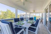 Top North Captiva