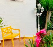 Sunny House, Chayofa