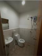 Staycation NETFLIX WIFI THOUSAND CABLE CHANNELS GAMES AND BOARD GAMES FIBER NET COZY COMFY STAY RELAX