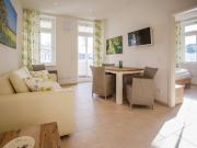 Strandvillen Binz - Ferienwohnung mit 1 Schlafzimmer und Balkon SV-007