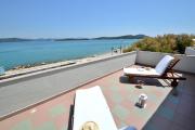 Apartments Denko - right on the beach