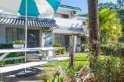 Top Blueys Beach
